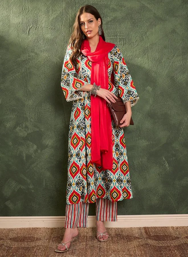 SASSAFRAS Women Printed Straight Cotton Kurta with Pants and Dupatta Set